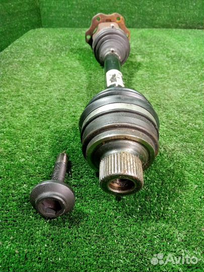 Привод передний Audi A4 B8 cdnc 2010