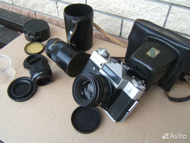 Фотоаппарат Зенит Е с телеобъективом Юпитер 37А