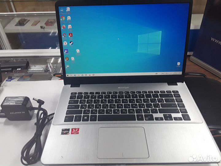 Ноутбук asus VivoBook 15 X505ZA-EJ417T