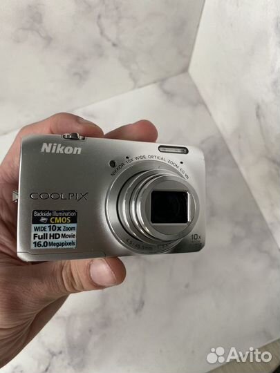 Nikon Coolpix s6300