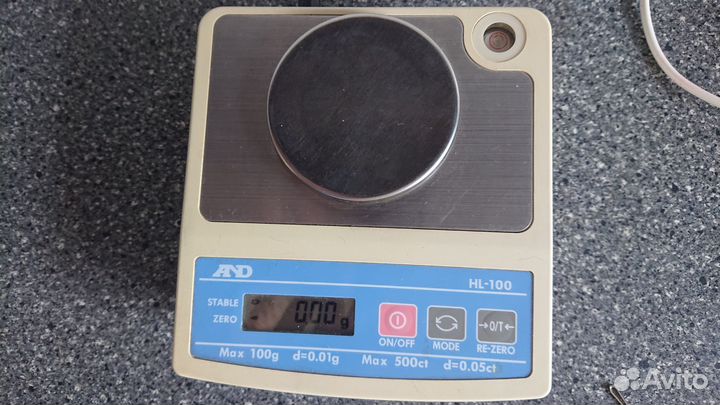 Ювелирные весы A&D HL-100 точность 0.01
