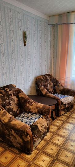 2-к. квартира, 46 м², 1/3 эт.