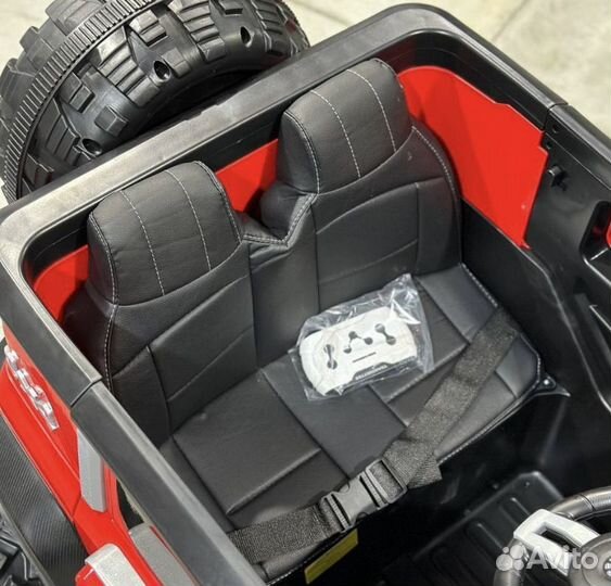 Детский электромобиль джип