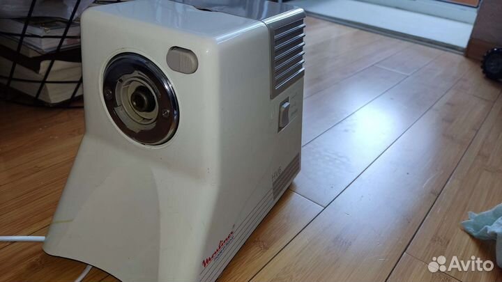 Мясорубка электрическая moulinex