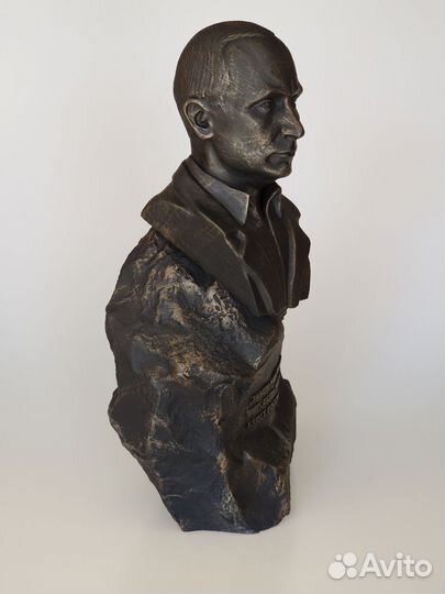 Путин В. В. бюст