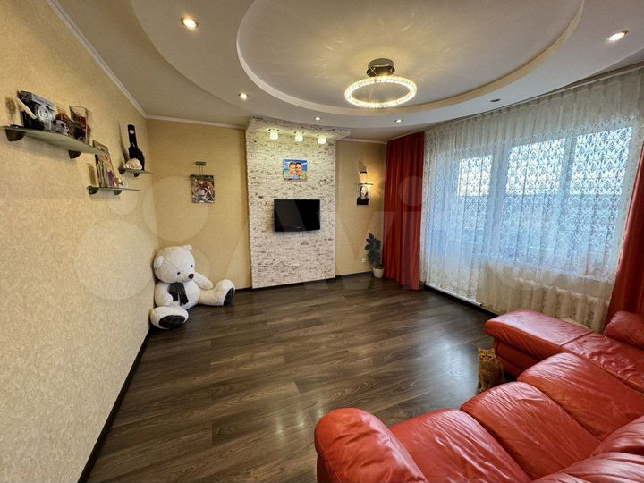 4-к. квартира, 80 м², 9/9 эт.