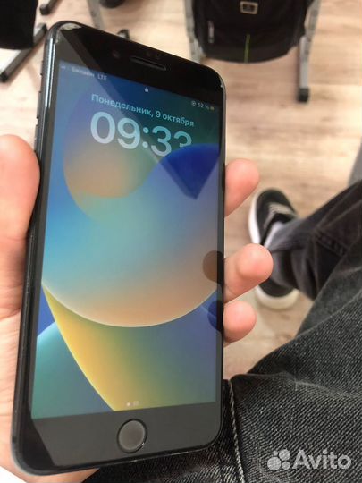 iPhone 8 Plus, 64 ГБ