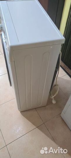 Стиральная машина аристон хр 5 кг (узкая-33см) бу