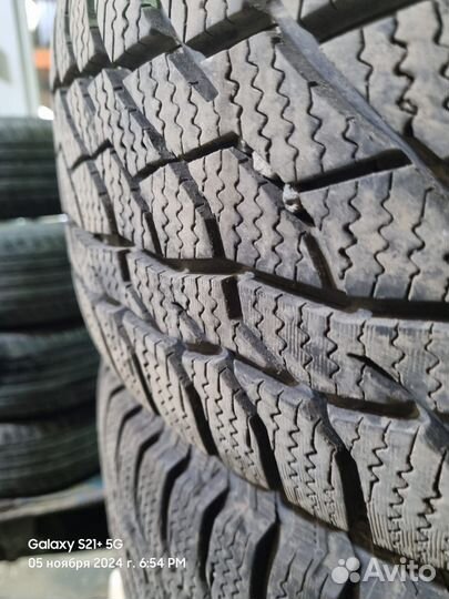 Viatti Bosco S/T V-526 215/55 R17