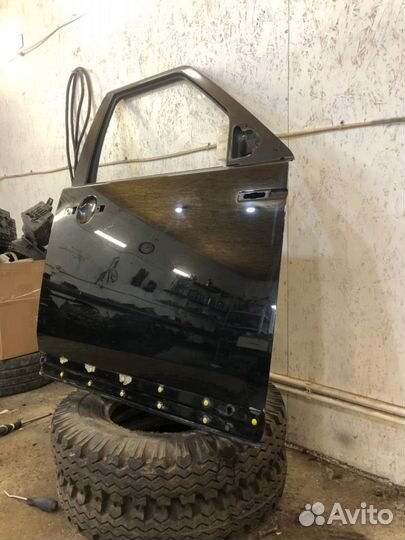 Дверь передняя правая Discoveri 3 2007 г