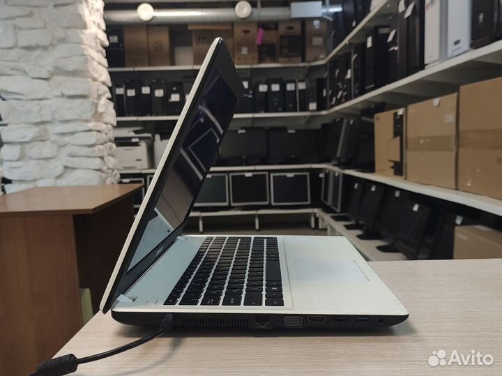 Ноутбук intel X4 N3520/8Gb/SSD 240Gb/HD Graphics