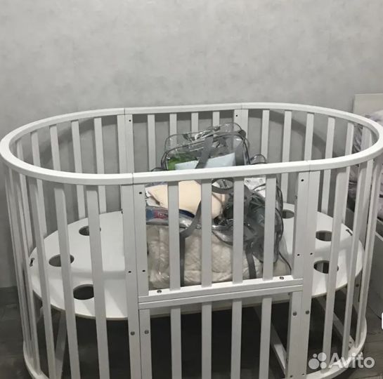 Детская кроватка