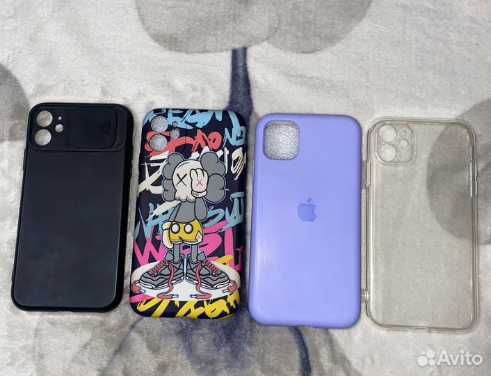 Чехлы на iPhone 11