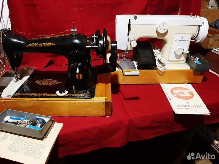 Швейная машина Чайка