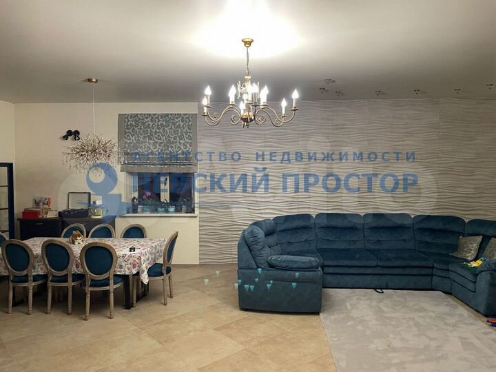 Дом 222 м² на участке 12 сот.