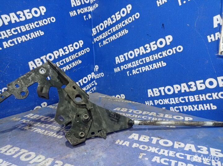 Механизм открывания крышки багажника Audi A7