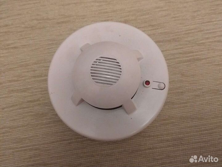 Датчик пожарной сигнализации