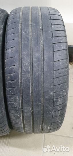 Michelin Pilot Sport 3 235/45 R18 98Y