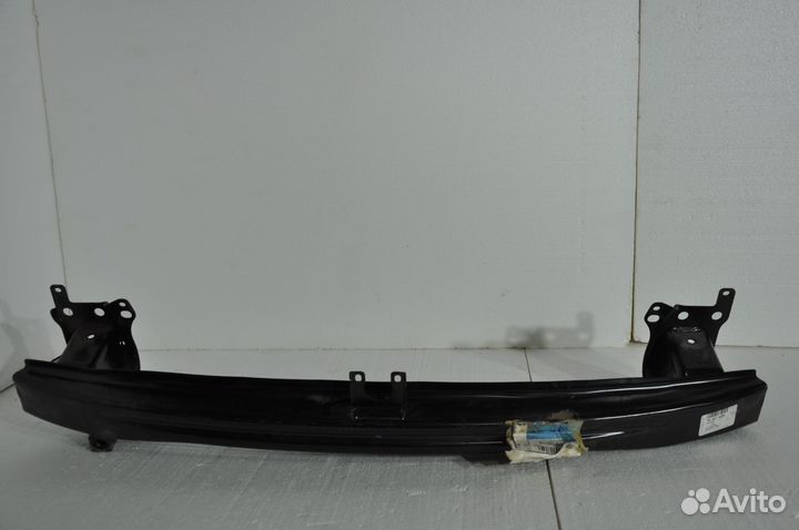 Усилитель переднего бампера