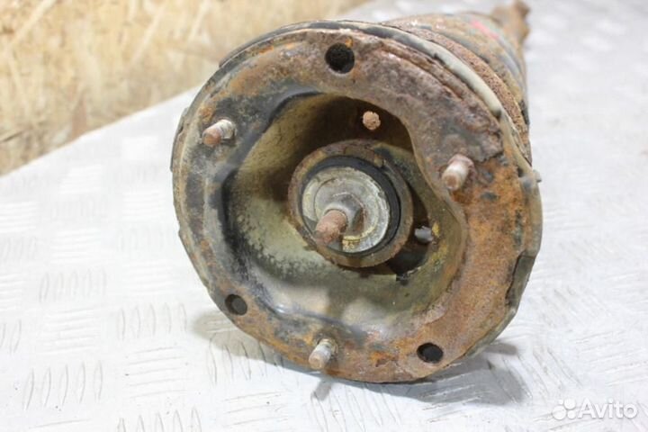 Амортизатор передний левый Nissan Primera 1996 200