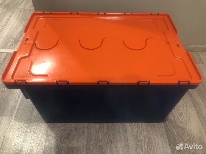 Ящик пластик с крышкой