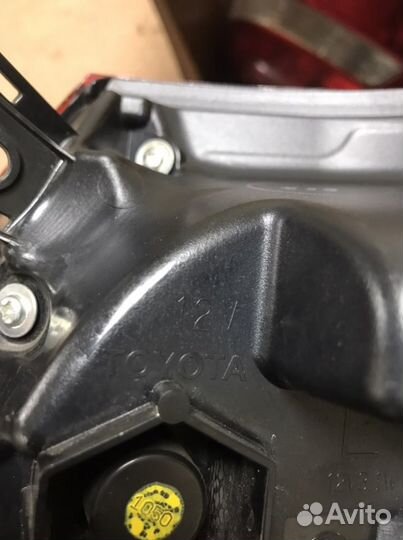 Фонарь левый Toyota Camry V70 LED