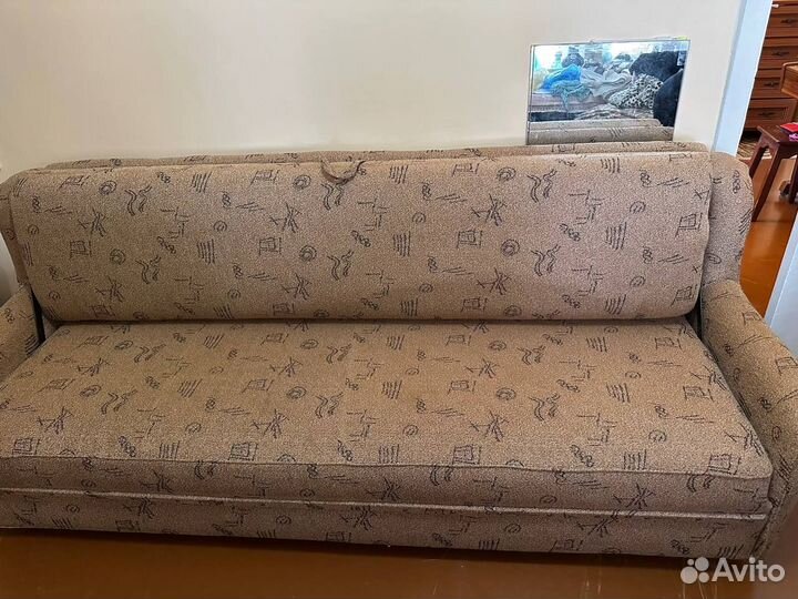 Продам старую мебель