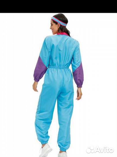 Спортивный женский костюм в стиле 80х