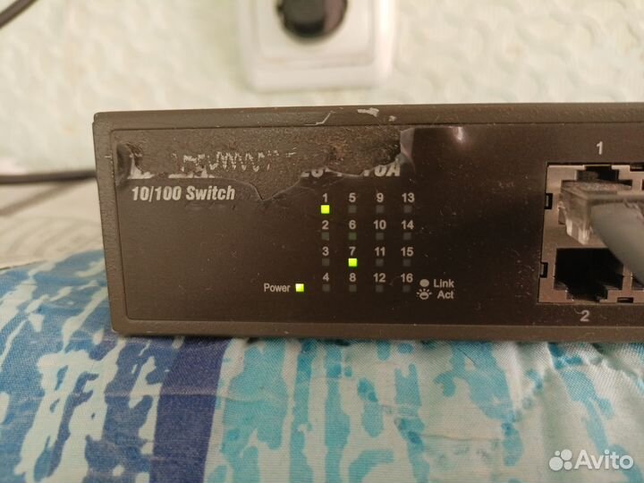Коммутатор D-Link DES-1016A