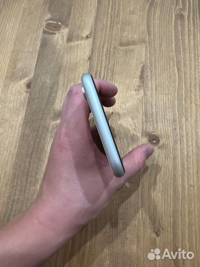 iPhone Xr, 128 ГБ