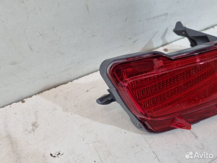 Фонарь противотуманный задний левый Toyota Rav4