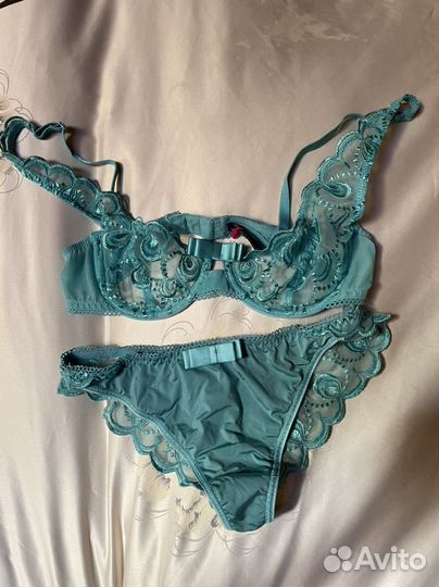 Женское нижнее белье s, 75B