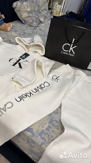 Спортивный костюм флисовый женский