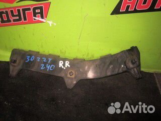 Кронштейн бампера toyota AZT240,NZT240,ZZT240,ZZT2