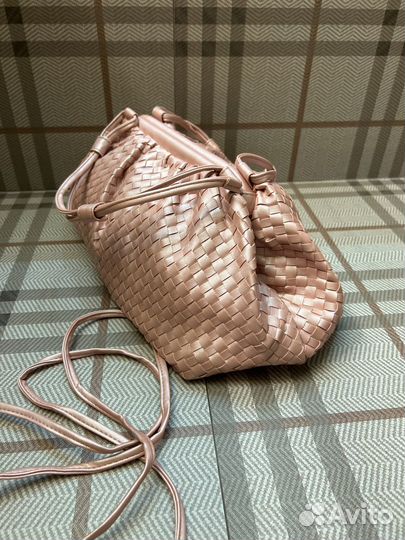 Перламутрово розовая сумка