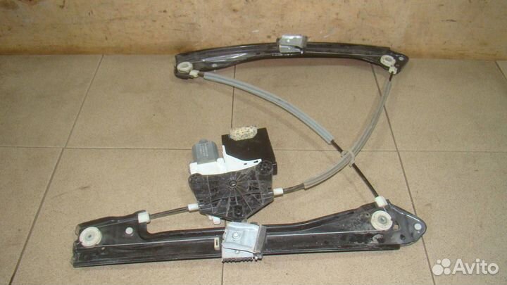 Стеклоподъемник передний правый VW Jetta 6 (1B)