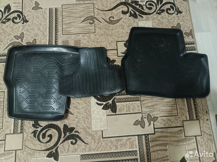 Автомобильные коврики резиновые калина 2