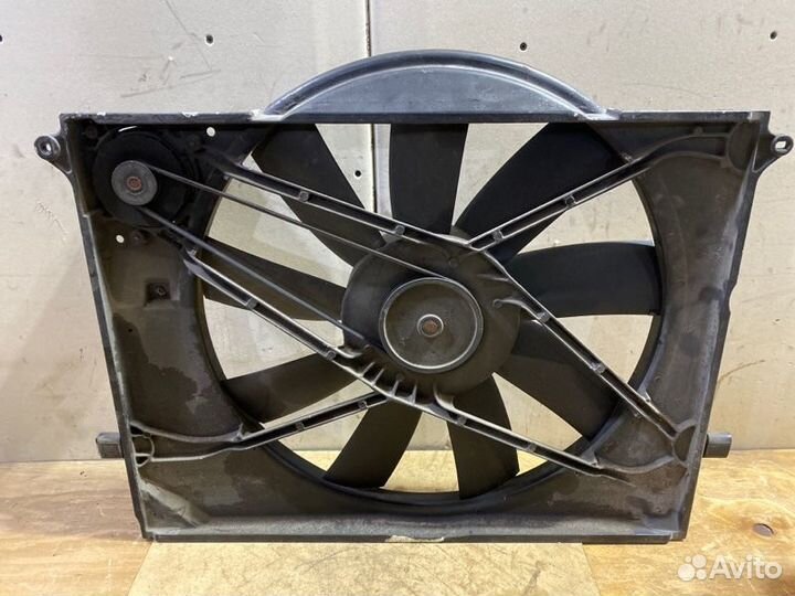 Вентилятор охлаждения радиатора Mercedes-Benz