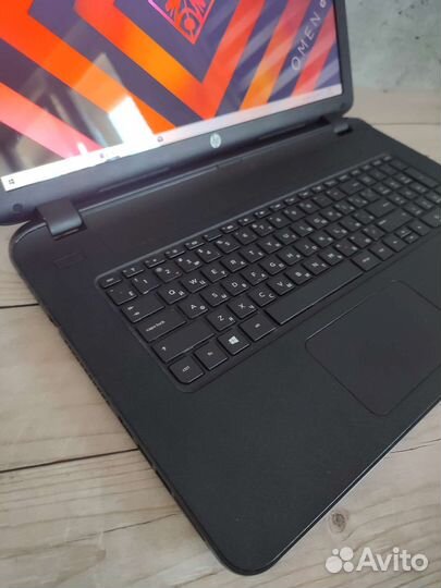 HP ноутбук 17.3