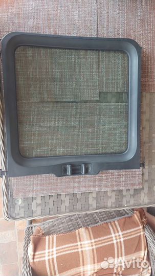 Форточка левой сдвижной двери Hyundai Grand Starex