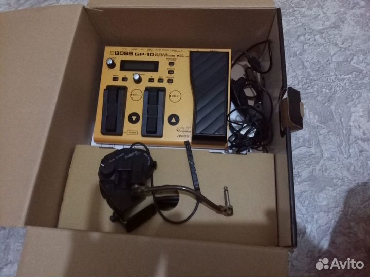 Гитарный процессор Boss GP-10GK с midi-датчиком