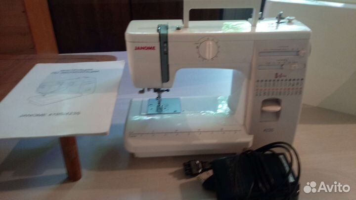 Швейная машина Janome бу