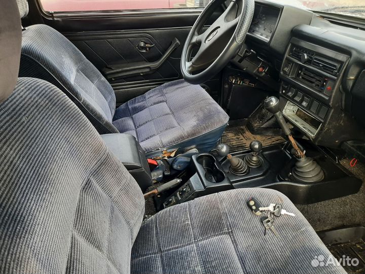 LADA 4x4 (Нива) 1.7 МТ, 2002, 132 000 км