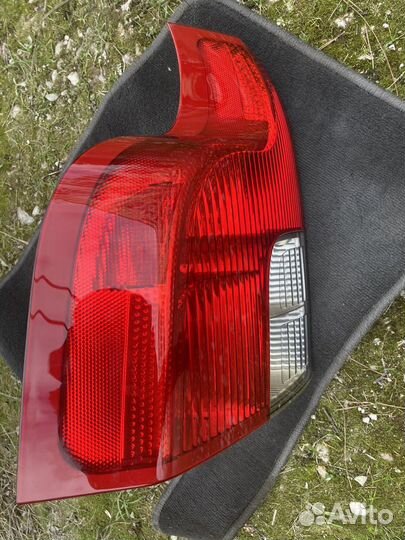 Фонарь задний левый volvo xc90