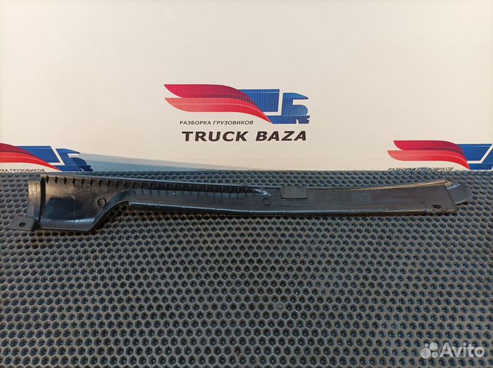 5010225826 Решетка стеклоочистителя