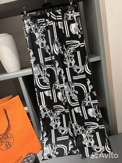 Шелковые брюки Hermes