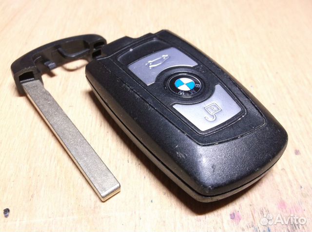 HUF 5661 BMW F-Series remote key 868 MHz PCF7953