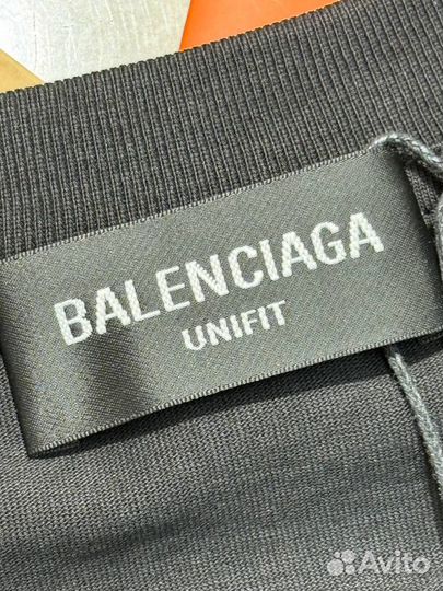 Футболка Balenciaga