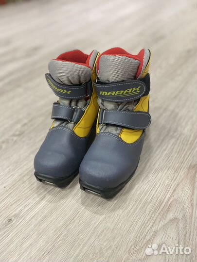 Лыжные ботинки marax