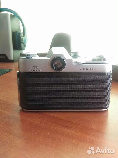 Плёночный фотоаппарат зенит 3м полностью исправен